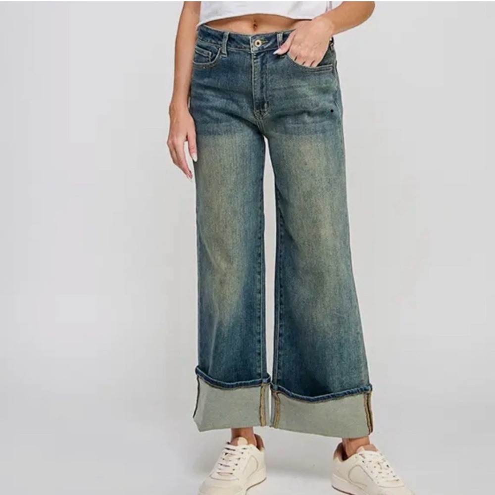 Special A Mid Rise Wide Leg Cuffed Jeans Vintage Wash Denim Size 30